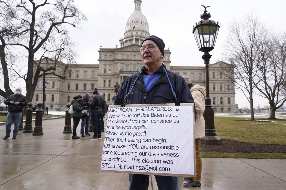 Heavy fortified statehouses around the US see small protests | News, Sports, Jobs - Vimarsana News